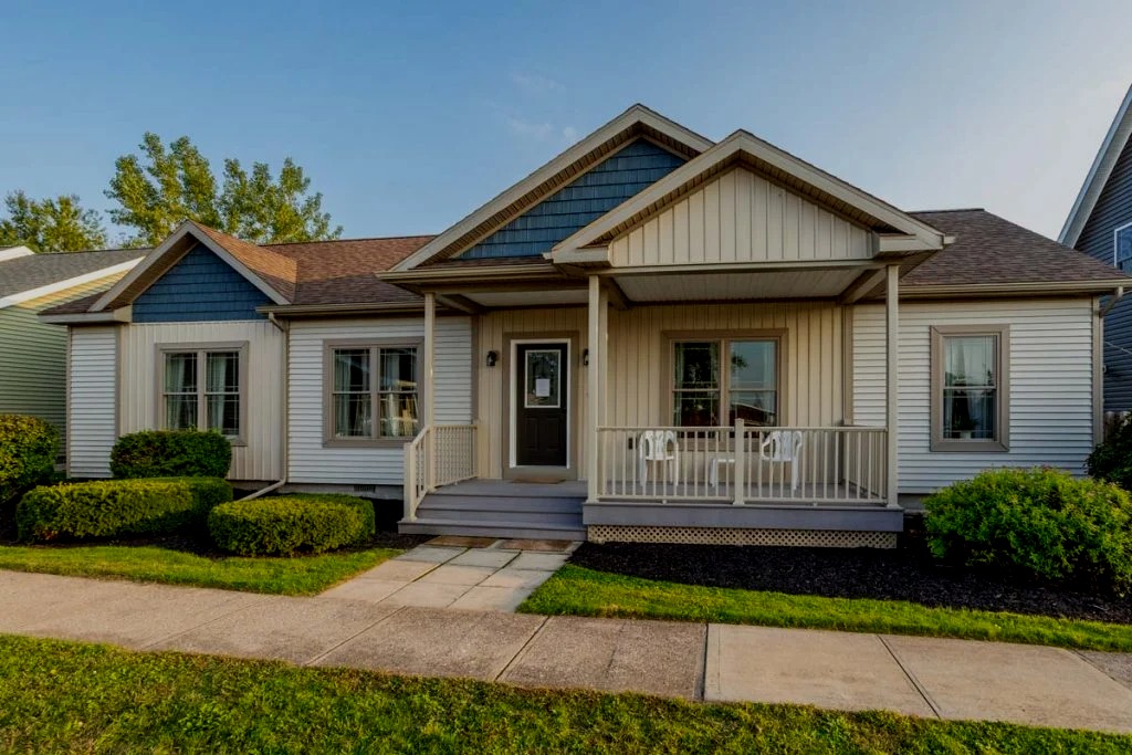 Τιμεσ προκατ σπιτια με το κλειδι στο χερι